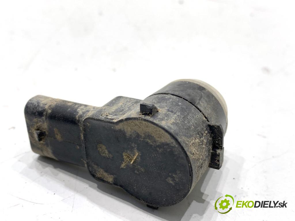 MERCEDES-BENZ X204 SUV 2012 125 kW 220 CDI (204.902) 2143 Snímač PDC