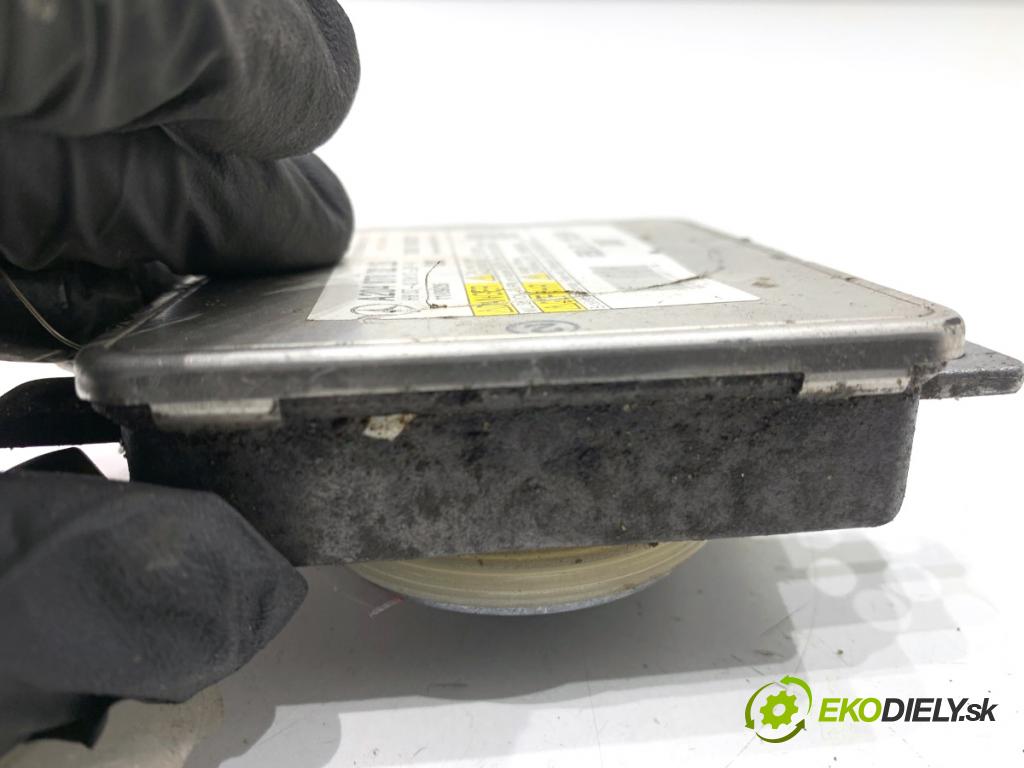 MERCEDES-BENZ X204 SUV 2012 125 kW 220 CDI (204.902) 2143 Menič XENON A2048703226 (Riadiaca jednotka xenónu)