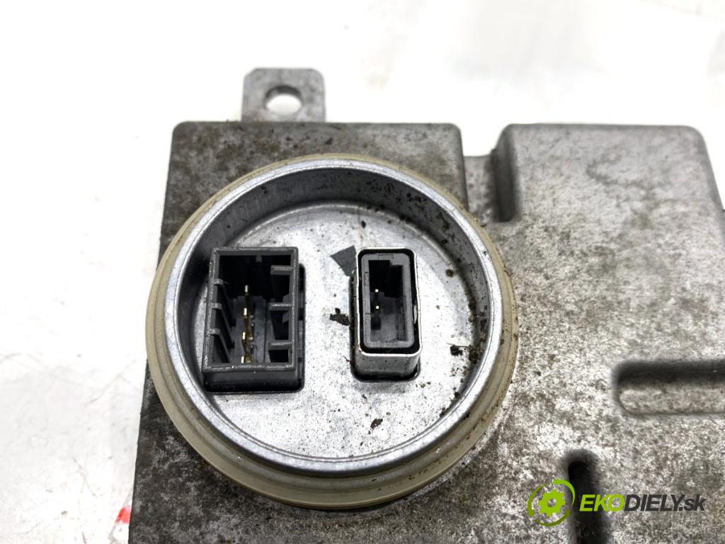 MERCEDES-BENZ X204 SUV 2012 125 kW 220 CDI (204.902) 2143 Menič XENON A2048703226 (Riadiaca jednotka xenónu)