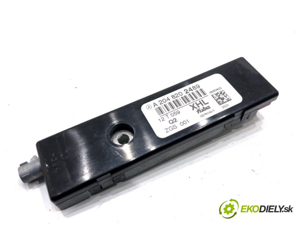 MERCEDES-BENZ X204 SUV 2012 125 kW 220 CDI (204.902) 2143 Zosilňovač Antenní: 2048202489 (Zosilňovač)