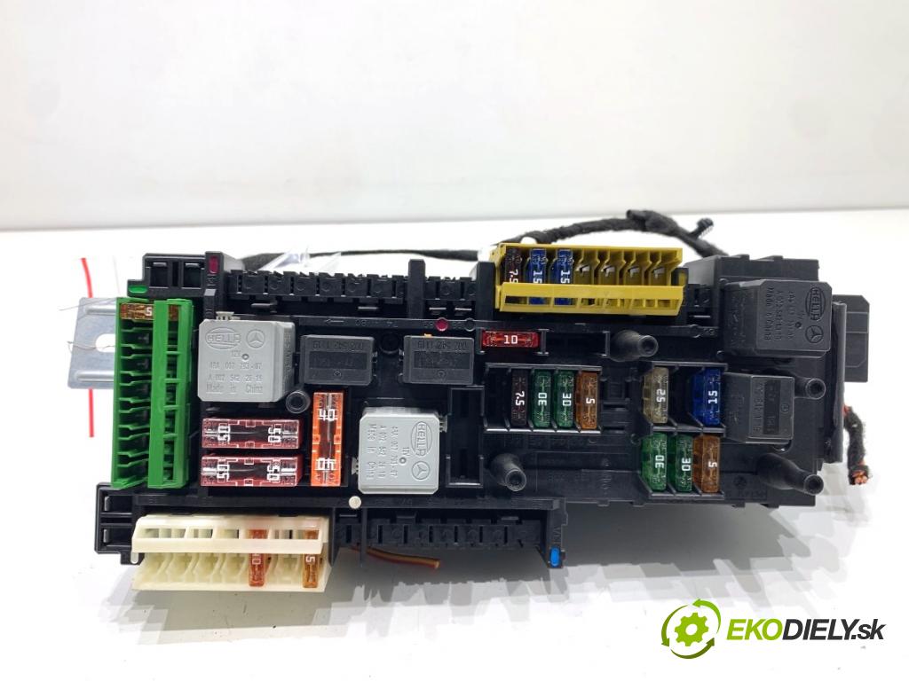 MERCEDES-BENZ X204 SUV 2012 125 kW 220 CDI (204.902) 2143 Modul SAM 2049009101 (Elektrosúčasti ostatné)