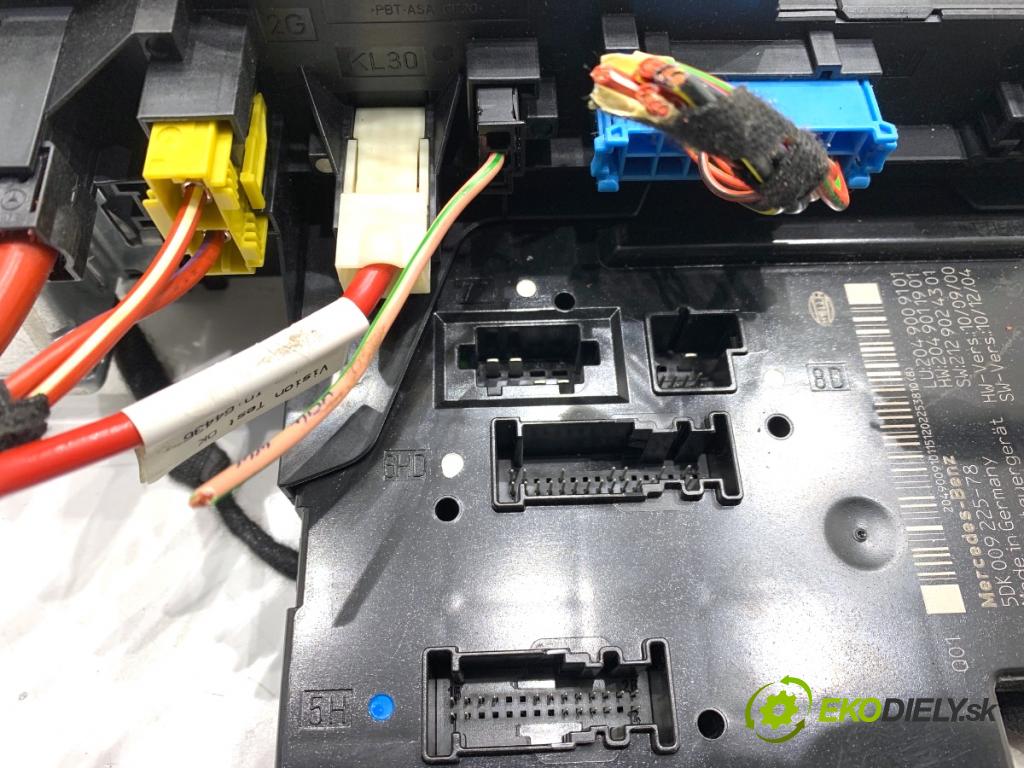 MERCEDES-BENZ X204 SUV 2012 125 kW 220 CDI (204.902) 2143 Modul SAM 2049009101 (Elektrosúčasti ostatné)