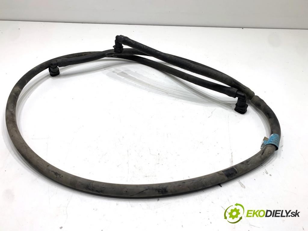 MERCEDES-BENZ X204 SUV 2012 125 kW 220 CDI (204.902) 2143 Rúrka ostrekovačov svetiel XENON A2048601092