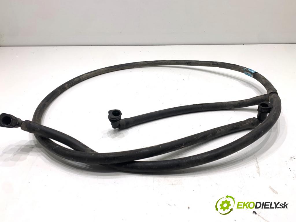 MERCEDES-BENZ X204 SUV 2012 125 kW 220 CDI (204.902) 2143 Rúrka ostrekovačov svetiel XENON A2048601092