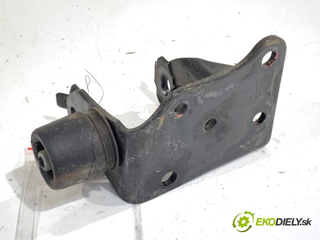 TOYOTA AURIS II liftback 2013 97 kW 1.6 (ZRE181_, ZRE185_) 1598 Držiak prevodovky