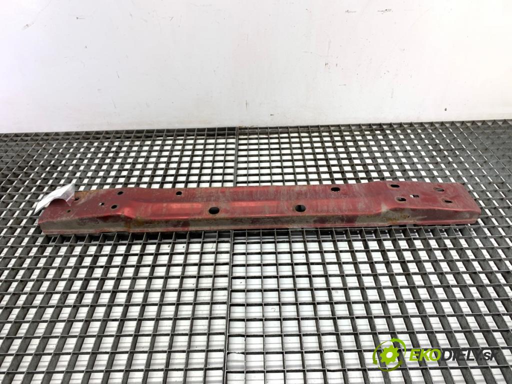 TOYOTA AURIS II liftback 2013 97 kW 1.6 (ZRE181_, ZRE185_) 1598 výztuha nárazníka zadní část  (Zadní výztuha)