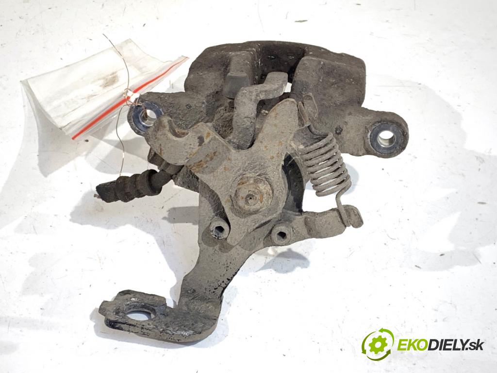 TOYOTA AURIS II liftback 2013 97 kW 1.6 (ZRE181_, ZRE185_) 1598 brzdič třmen pravý zadní část