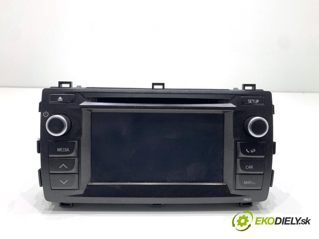 TOYOTA AURIS II liftback 2013 97 kW 1.6 (ZRE181_, ZRE185_) 1598 RADIO 86140-02010 (Audio zařízení)