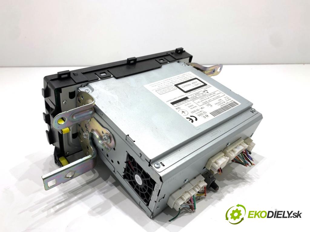 TOYOTA AURIS II liftback 2013 97 kW 1.6 (ZRE181_, ZRE185_) 1598 RADIO 86140-02010 (Audio zařízení)