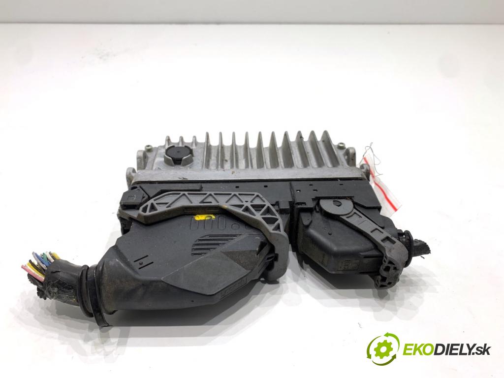 TOYOTA AURIS II liftback 2013 97 kW 1.6 (ZRE181_, ZRE185_) 1598 riadiaca jednotka Motor 89661-0Z840 (Riadiaca jednotka)