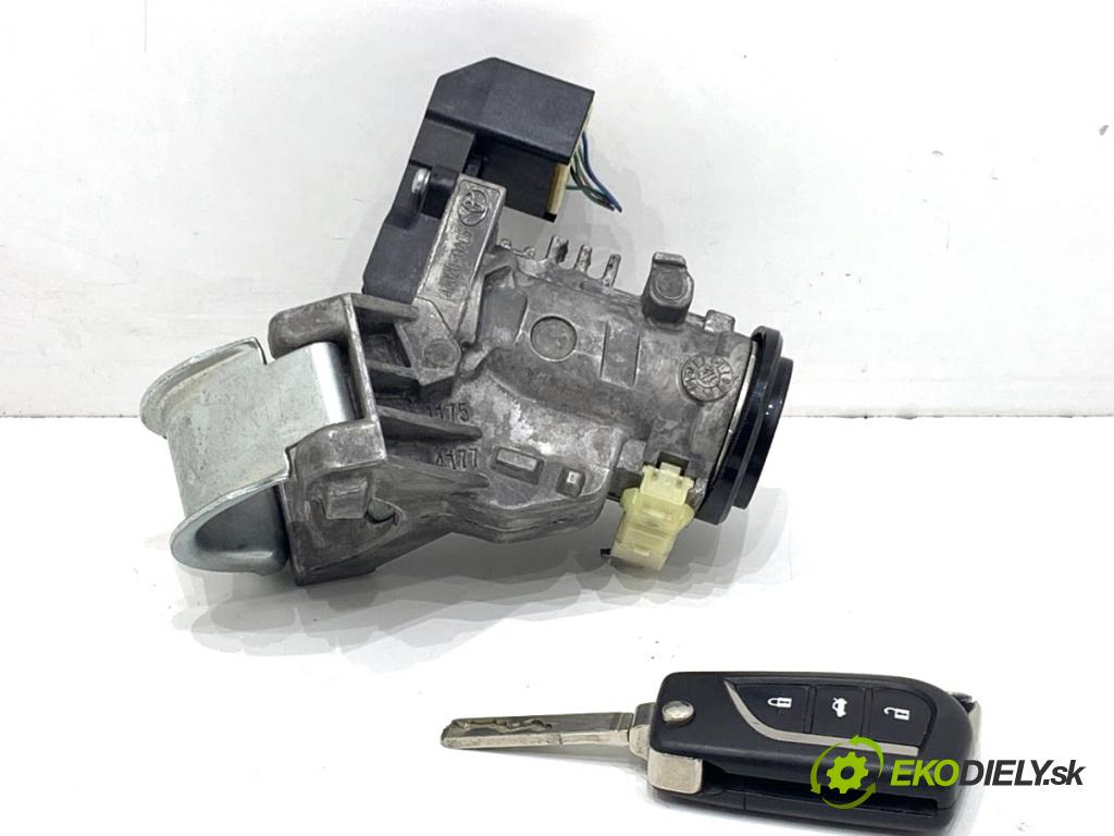 TOYOTA AURIS II liftback 2013 97 kW 1.6 (ZRE181_, ZRE185_) 1598 spínačka 45020-0206 (Spínací skříňka)