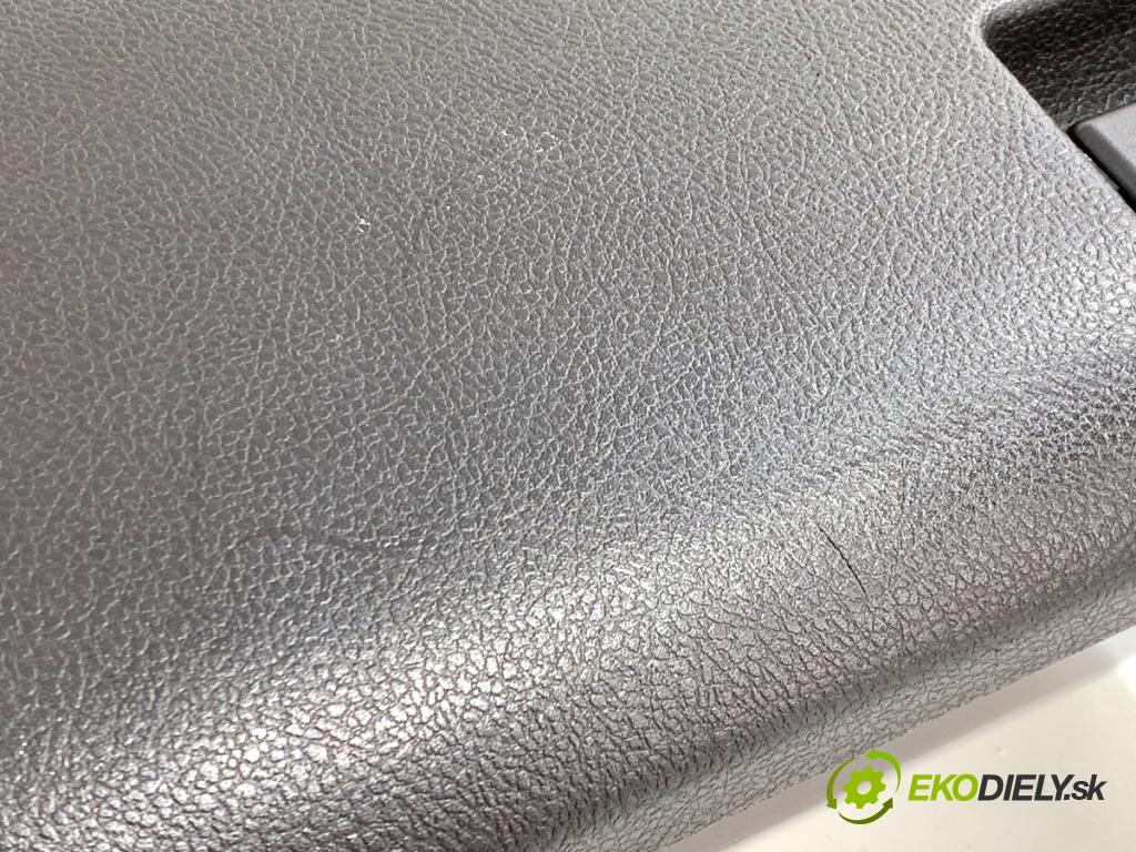 TOYOTA AURIS II liftback 2013 97 kW 1.6 (ZRE181_, ZRE185_) 1598 přihrádka kastlík spolujezdce 55550-02290 (Přihrádka (kastlík))