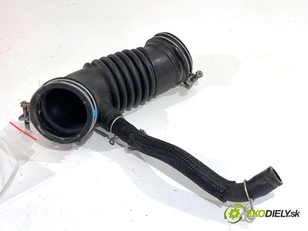 TOYOTA AURIS II liftback 2013 97 kW 1.6 (ZRE181_, ZRE185_) 1598 Rúra vzduchu 17881-0T060