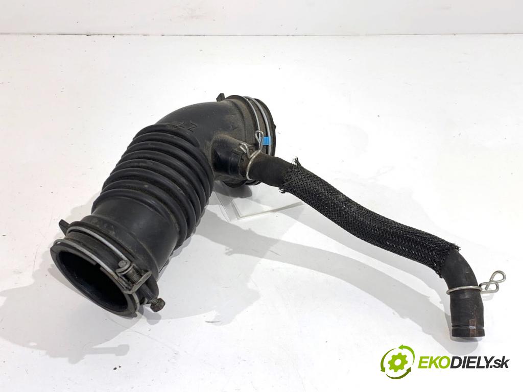 TOYOTA AURIS II liftback 2013 97 kW 1.6 (ZRE181_, ZRE185_) 1598 Rúra vzduchu 17881-0T060