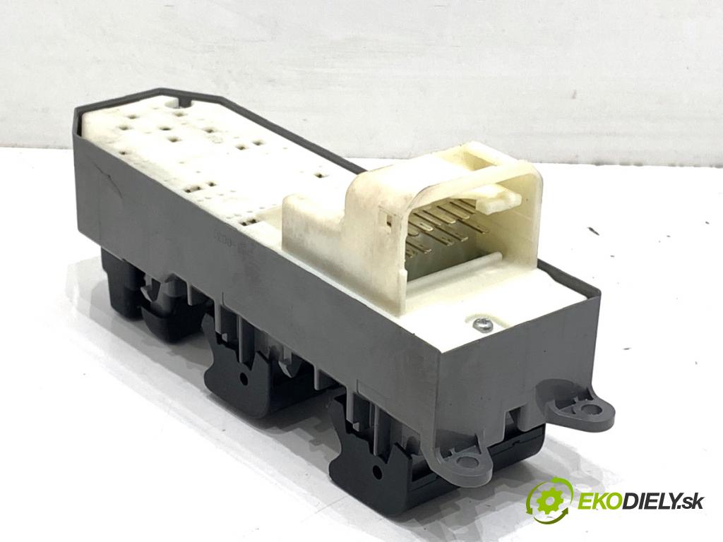 TOYOTA AURIS II liftback 2013 97 kW 1.6 (ZRE181_, ZRE185_) 1598 přepínač oken 192835 (Páčky pod volantem)