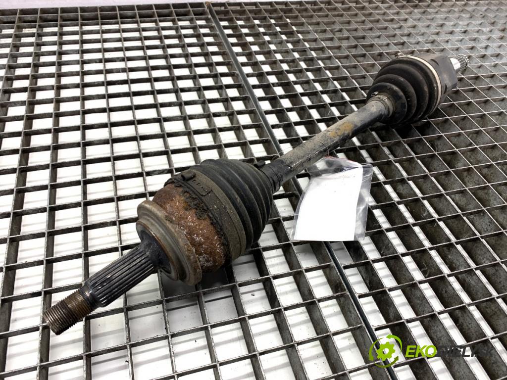 TOYOTA AURIS II liftback 2013 97 kW 1.6 (ZRE181_, ZRE185_) 1598 Poloos ľavy predný