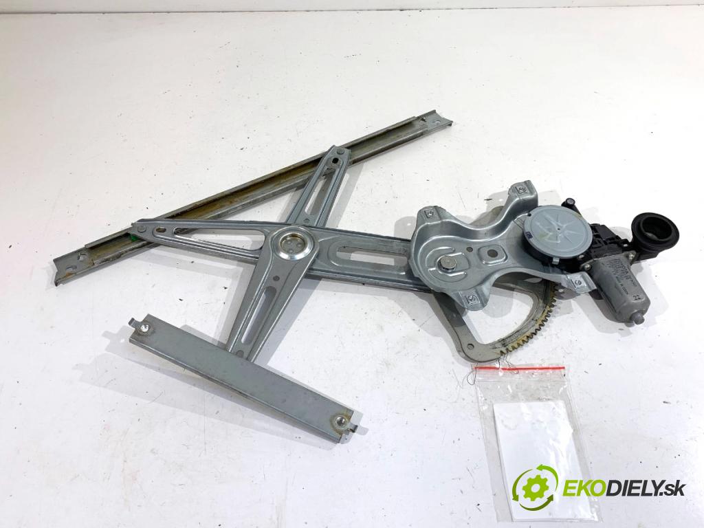 TOYOTA AURIS II liftback 2013 97 kW 1.6 (ZRE181_, ZRE185_) 1598 Mechanizmus okna pravy predný 85710-0D100