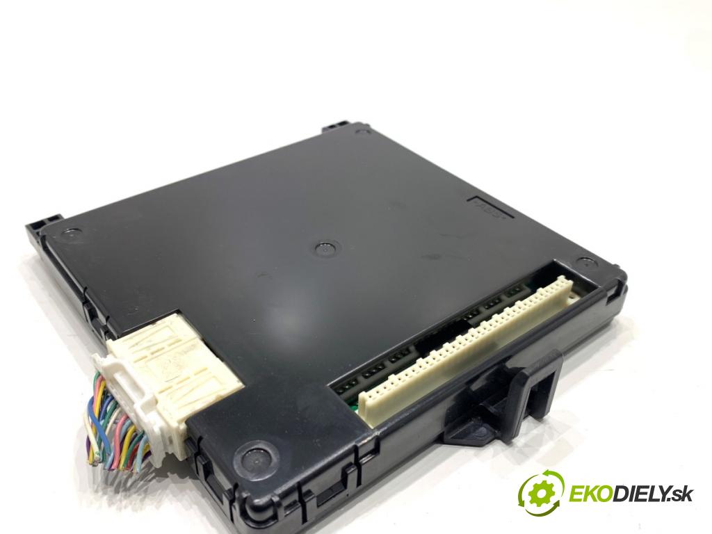 TOYOTA AURIS II liftback 2013 97 kW 1.6 (ZRE181_, ZRE185_) 1598 modul komfortu 89221-02330 (Komfortní modul)