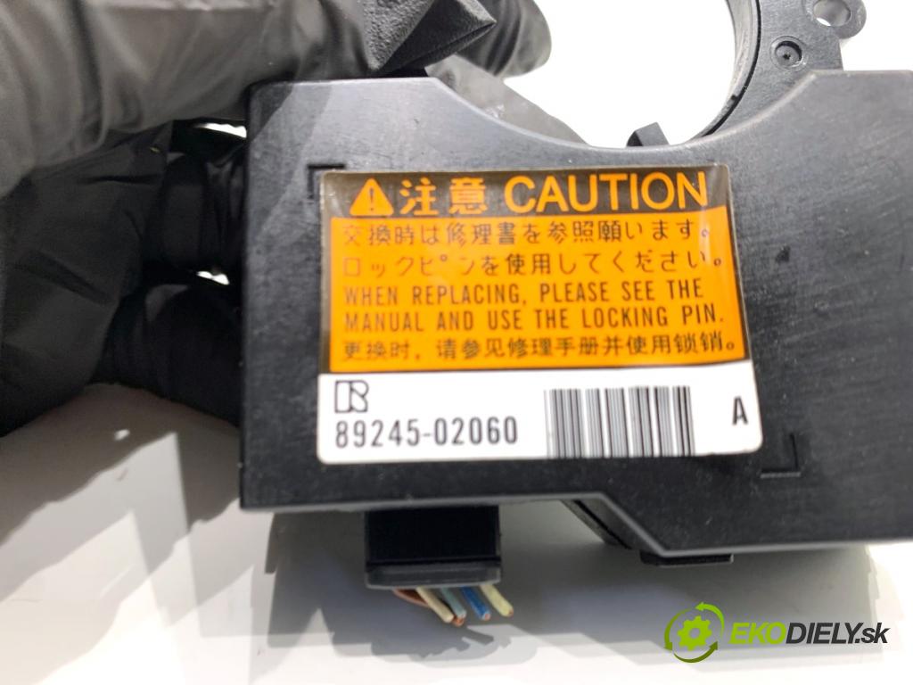TOYOTA AURIS II liftback 2013 97 kW 1.6 (ZRE181_, ZRE185_) 1598 Snímač uhlu uhlu 89245-02060