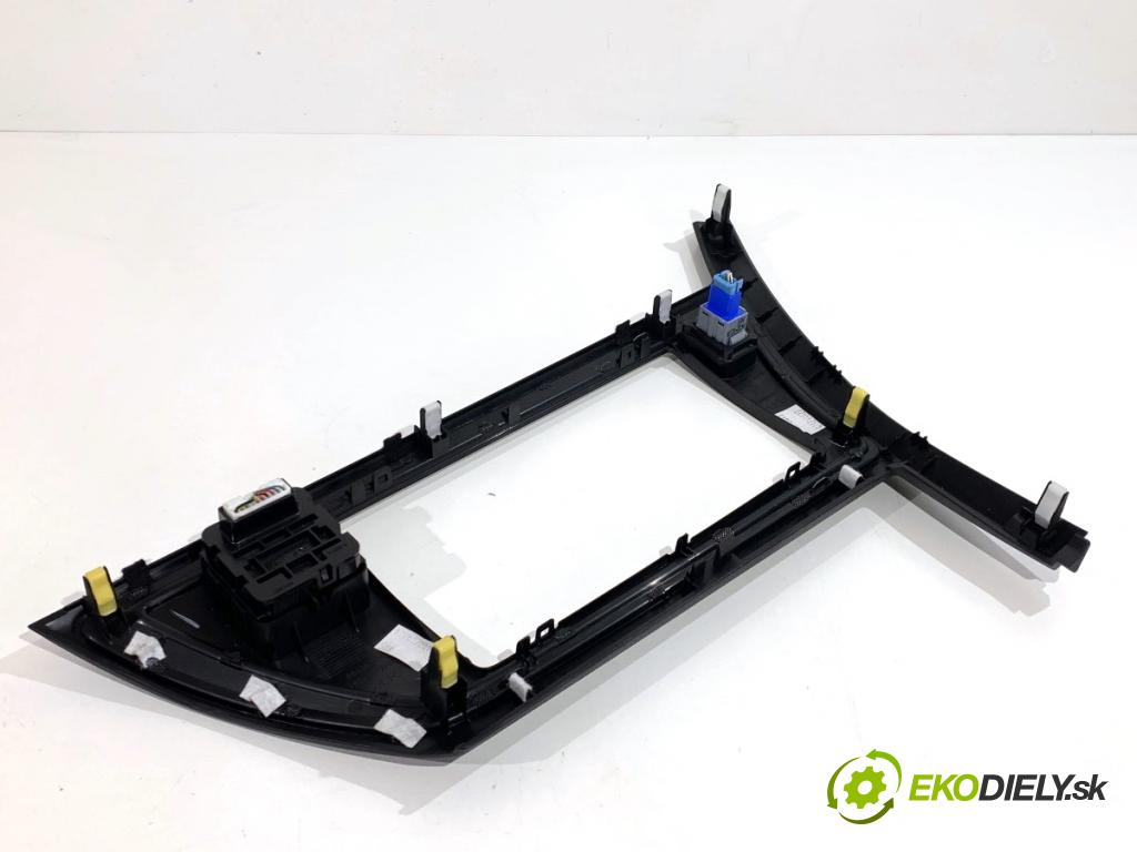 TOYOTA AURIS II liftback 2013 97 kW 1.6 (ZRE181_, ZRE185_) 1598 lišty kryt 55470-02030 55405-02430 (Lišta)