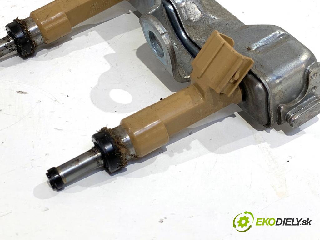 TOYOTA AURIS II liftback 2013 97 kW 1.6 (ZRE181_, ZRE185_) 1598 Lišta vstrekovacia 23250-0T030 (Vstrekovacia lišta)