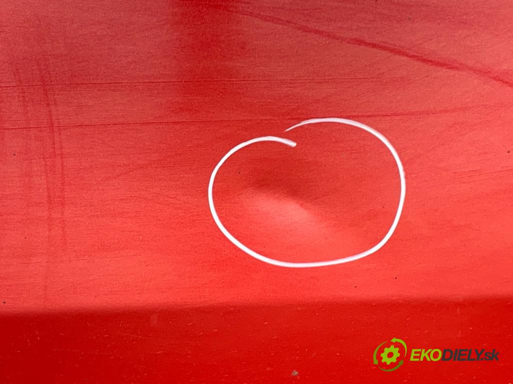 TOYOTA AURIS II liftback 2013 97 kW 1.6 (ZRE181_, ZRE185_) 1598 dveře levý přední část