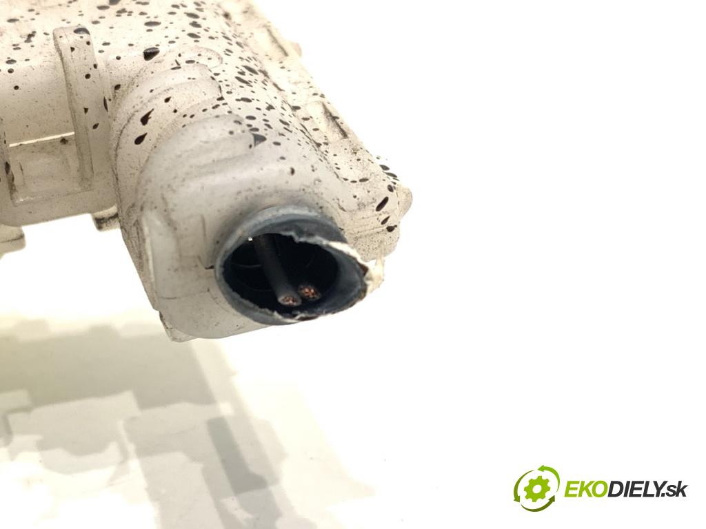 TOYOTA AURIS II liftback 2013 97 kW 1.6 (ZRE181_, ZRE185_) 1598 Snímač nárazu 89173-02080 (Snímač nárazu)