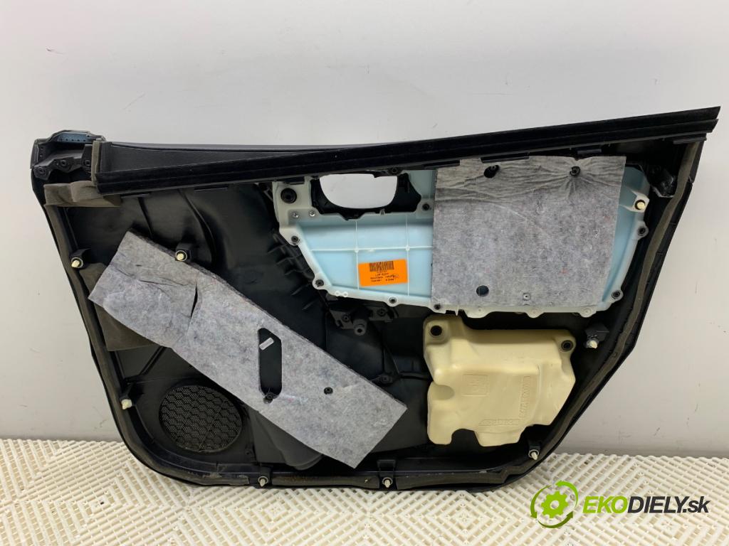 TOYOTA AURIS II liftback 2013 97 kW 1.6 (ZRE181_, ZRE185_) 1598 ča dveře levý přední část