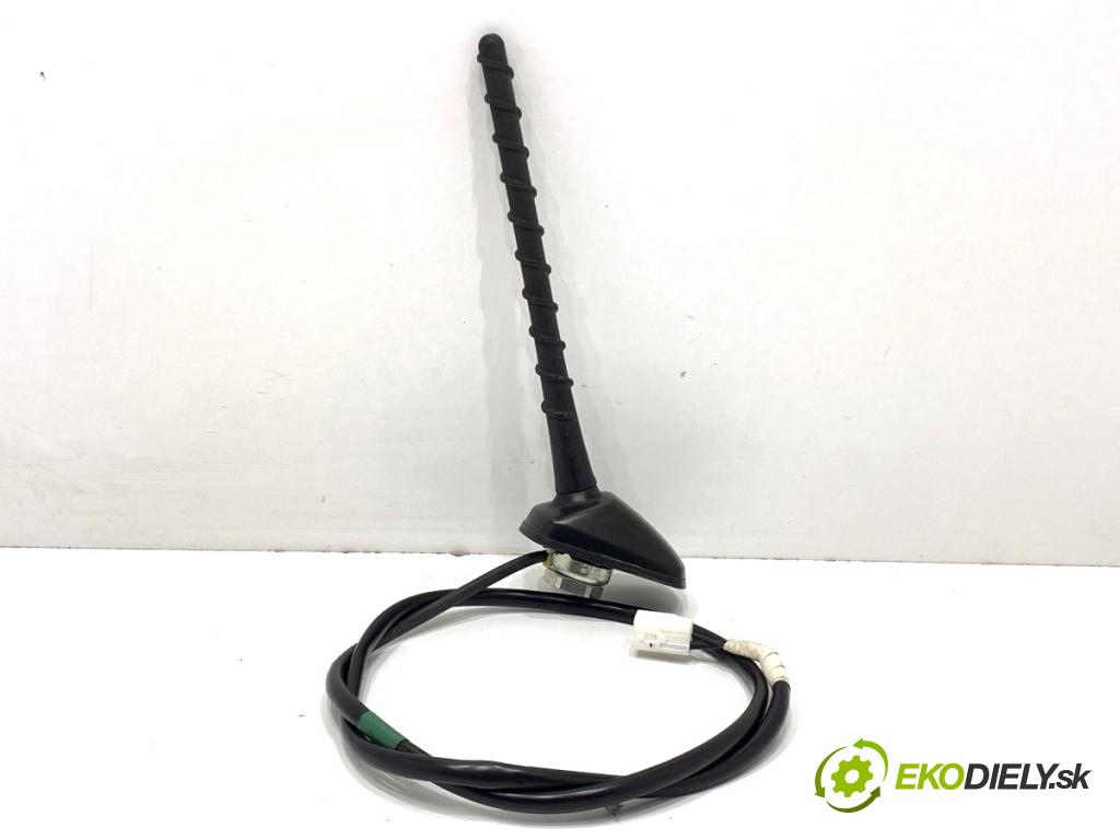 TOYOTA AURIS II liftback 2013 97 kW 1.6 (ZRE181_, ZRE185_) 1598 ANTENA V3-08998C