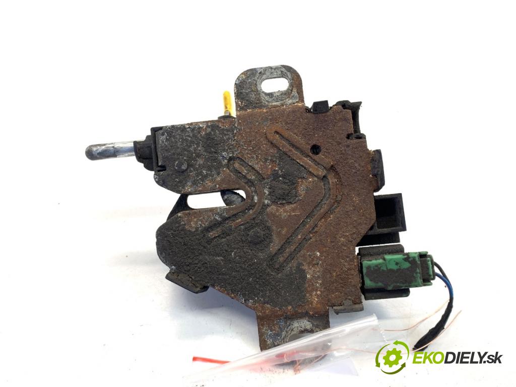 FORD MONDEO MK4 Kombi 2008 103 kW 2.0 TDCi 1997 zámok kapoty predný