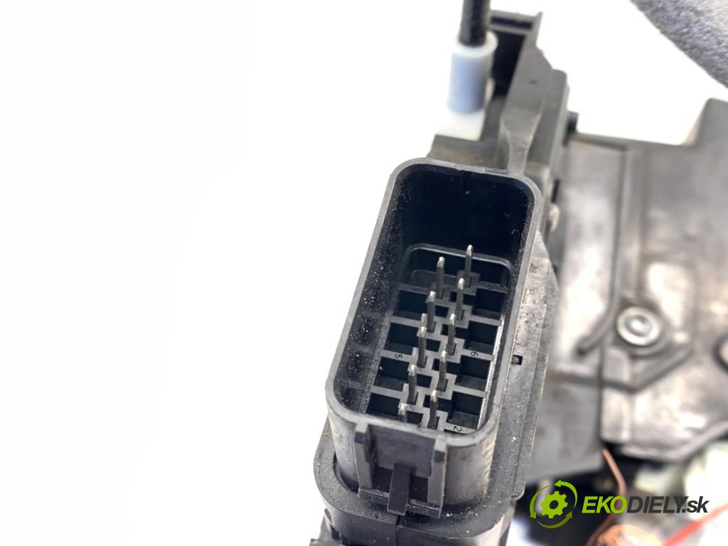 FORD MONDEO MK4 Kombi 2008 103 kW 2.0 TDCi 1997 zámok dveře levý přední část 6M2A-R21813-MC