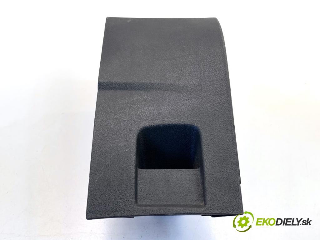 FORD MONDEO MK4 Kombi 2008 103 kW 2.0 TDCi 1997 přihrádka kastlík volantu 7S71A04325A