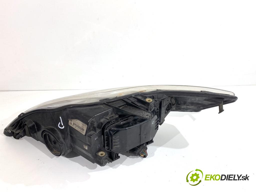 FORD MONDEO MK4 Kombi 2008 103 kW 2.0 TDCi 1997 světlomet pravý přední část 7S71-13W029-AH