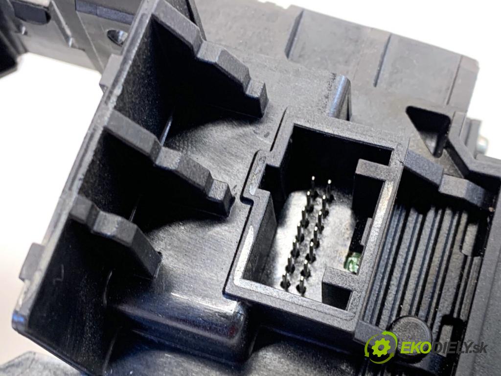 FORD MONDEO MK4 Kombi 2008 103 kW 2.0 TDCi 1997 Prepínač kombinovaný 6G9T-17A553-AE (Prepínacie páčky pod volantom)