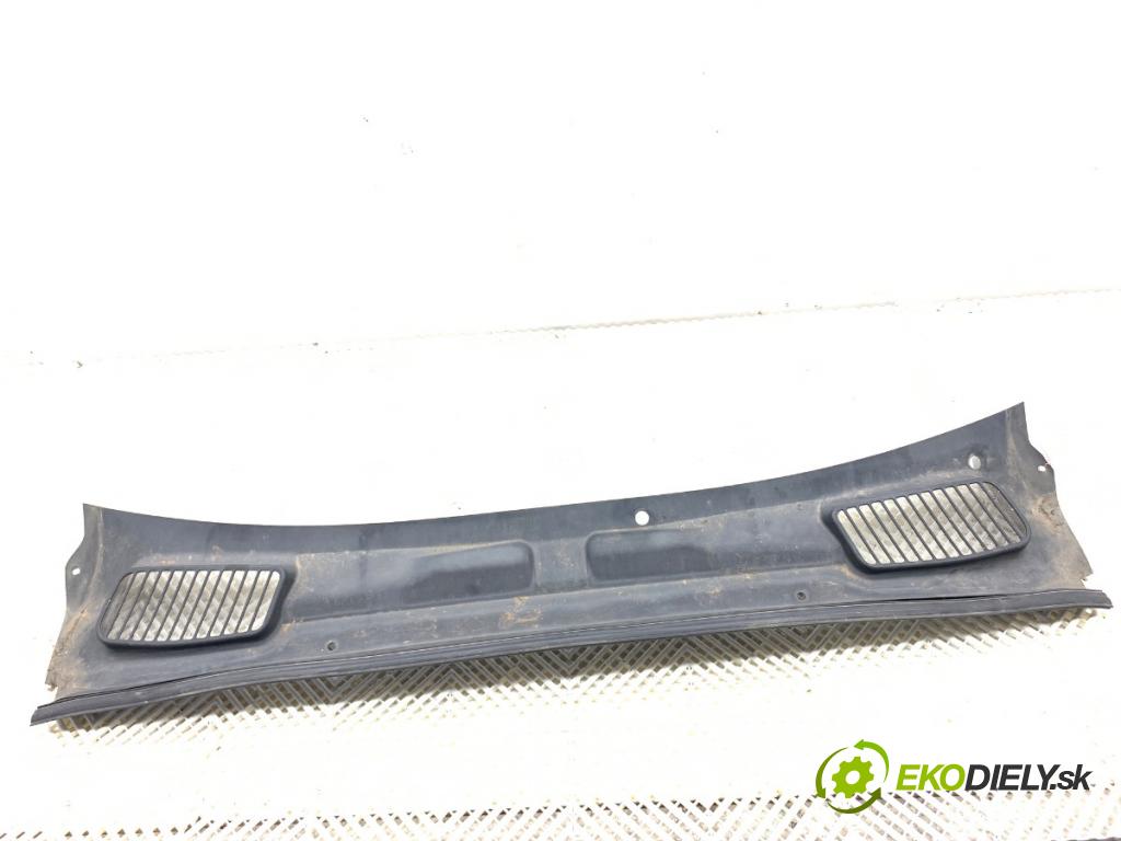 FORD MONDEO MK4 Kombi 2008 103 kW 2.0 TDCi 1997 Torpédo, plast pod čelné okno 7S71-A02216 (Torpédo (plast pod čelným sklom))