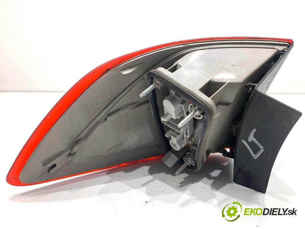 FORD MONDEO MK4 Kombi 2008 103 kW 2.0 TDCi 1997 Svetlo ľavy zad 7S71-13405-B