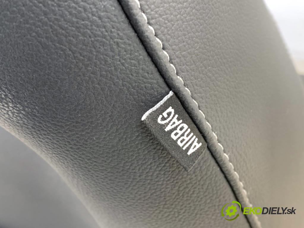 FORD MONDEO MK4 Kombi 2008 103 kW 2.0 TDCi 1997 sedadlo pravý přední část