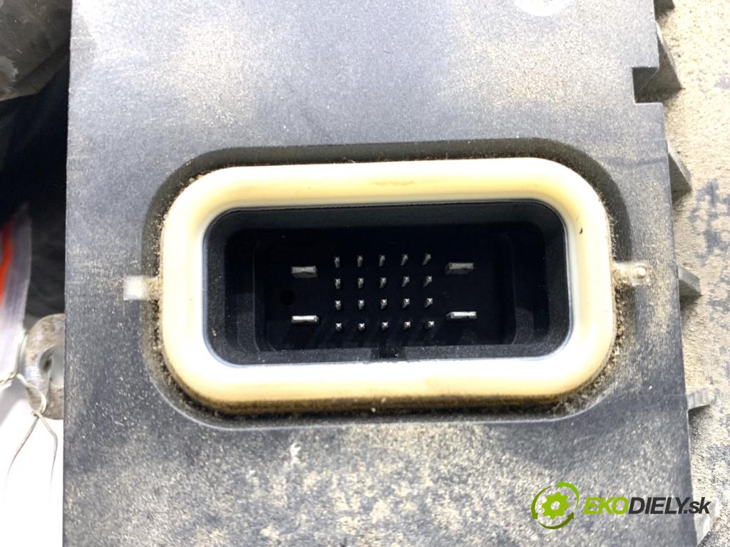 MERCEDES-BENZ X204 SUV 2012 125 kW 220 CDI (204.902) 2143 modul otáčky světla A2048708326