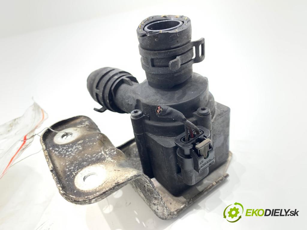 AUDI A6 C8 Kombi 2022 441 kW RS6 Mild Hybrid quattro 3996 DALŠÍ: pumpa vody 06H121601M (Vodní pumpa)