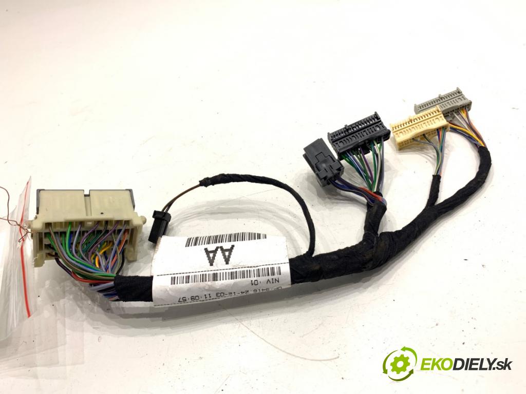 LAND ROVER RANGE ROVER EVOQUE SUV 2025 150 kW 2.0 D200 MHEV 4x4 1997 káblovačka modulu klimatizace M8D2-14A104-AA