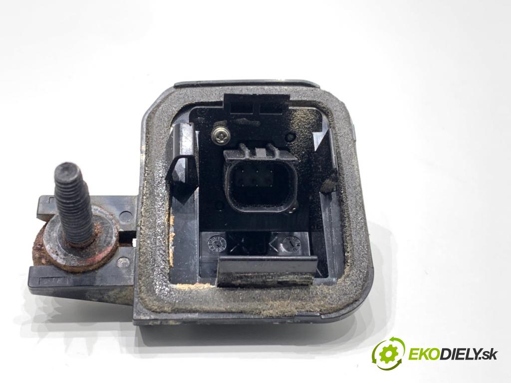 TOYOTA AURIS II liftback 2013 97 kW 1.6 (ZRE181_, ZRE185_) 1598 KAMERA ZPĚT: 86790-02030