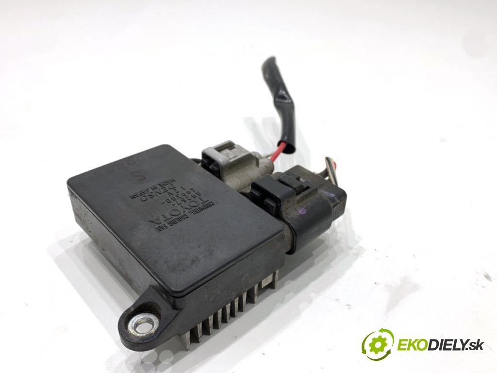 TOYOTA AURIS II liftback 2013 97 kW 1.6 (ZRE181_, ZRE185_) 1598 Modul ventilátora 89257-12010