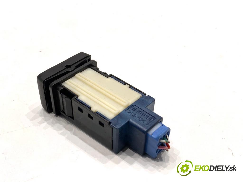 TOYOTA AURIS II liftback 2013 97 kW 1.6 (ZRE181_, ZRE185_) 1598 Prepínač ohrievania, vyhrievania sedačky 191698 (Prepínacie páčky pod volantom)