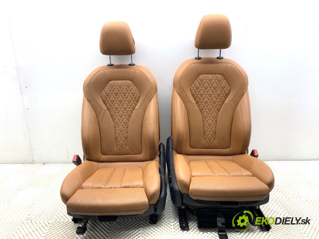 BMW G30 sedan 2022 140 kW 520 d xDrive 1995 sedadla sedačky sedadlo boční