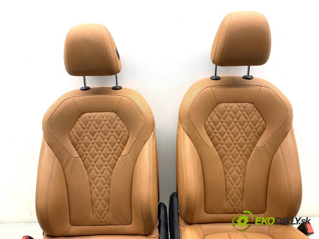 BMW G30 sedan 2022 140 kW 520 d xDrive 1995 sedadla sedačky sedadlo boční