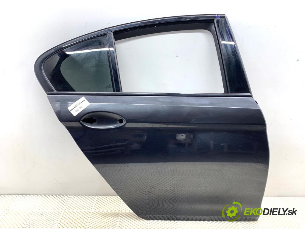BMW G30 sedan 2022 140 kW 520 d xDrive 1995 dveře pravý zadní část A90 A90