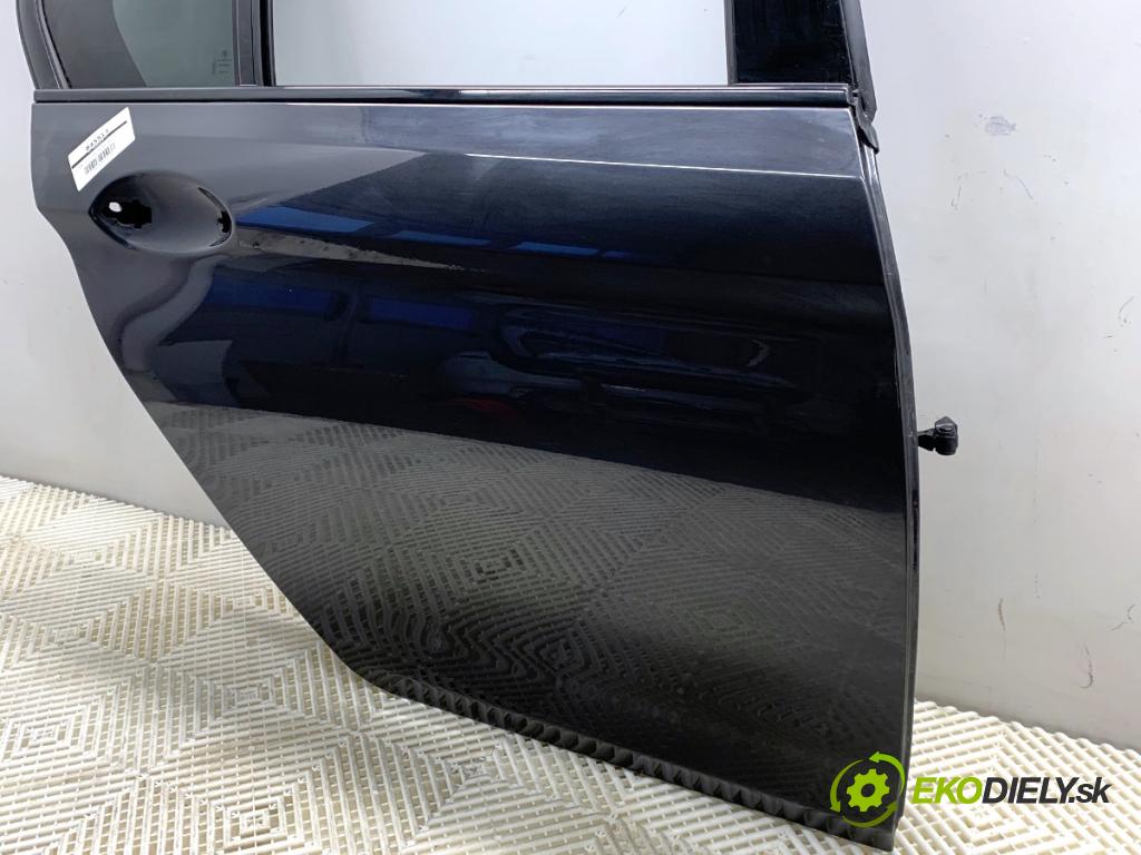 BMW G30 sedan 2022 140 kW 520 d xDrive 1995 dveře pravý zadní část A90 A90