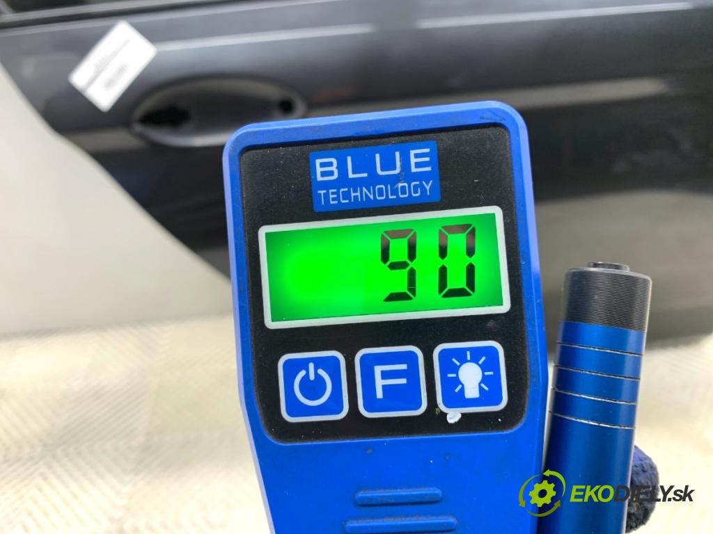 BMW G30 sedan 2022 140 kW 520 d xDrive 1995 dveře pravý zadní část A90 A90