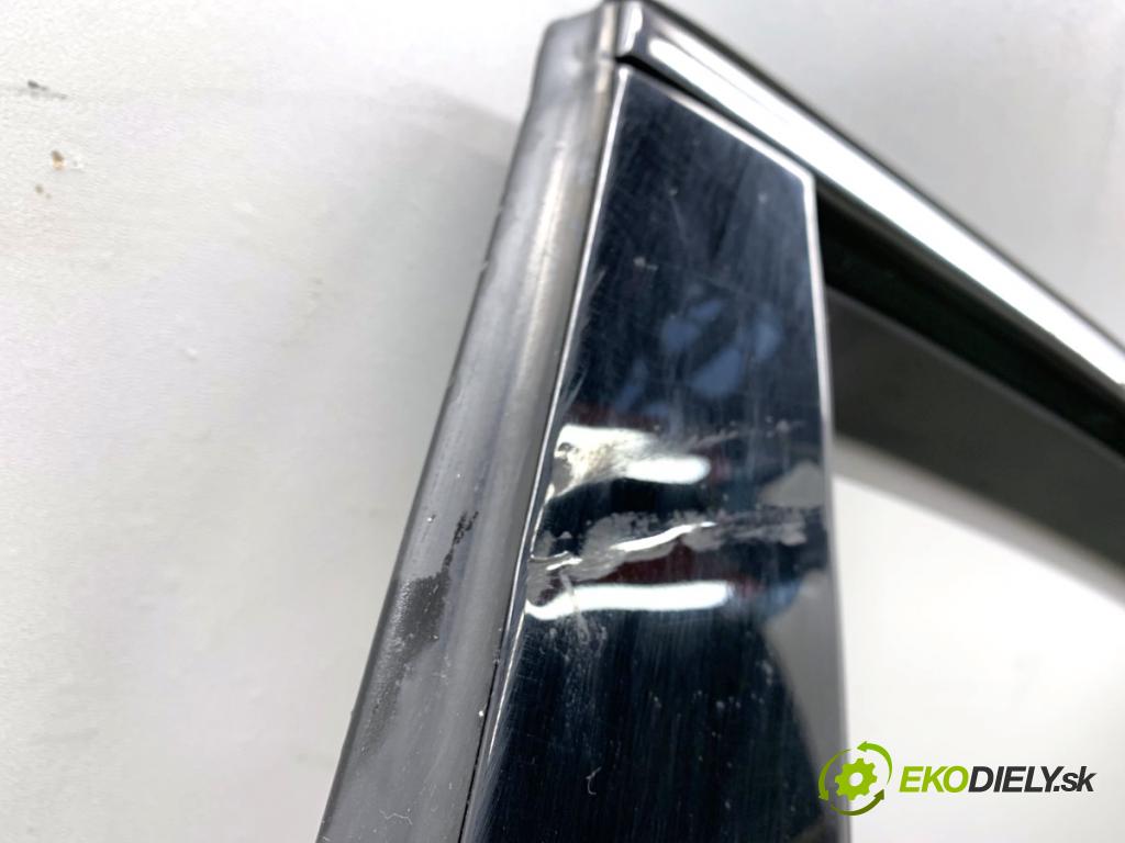 BMW G30 sedan 2022 140 kW 520 d xDrive 1995 dveře levý zadní část A90 A90