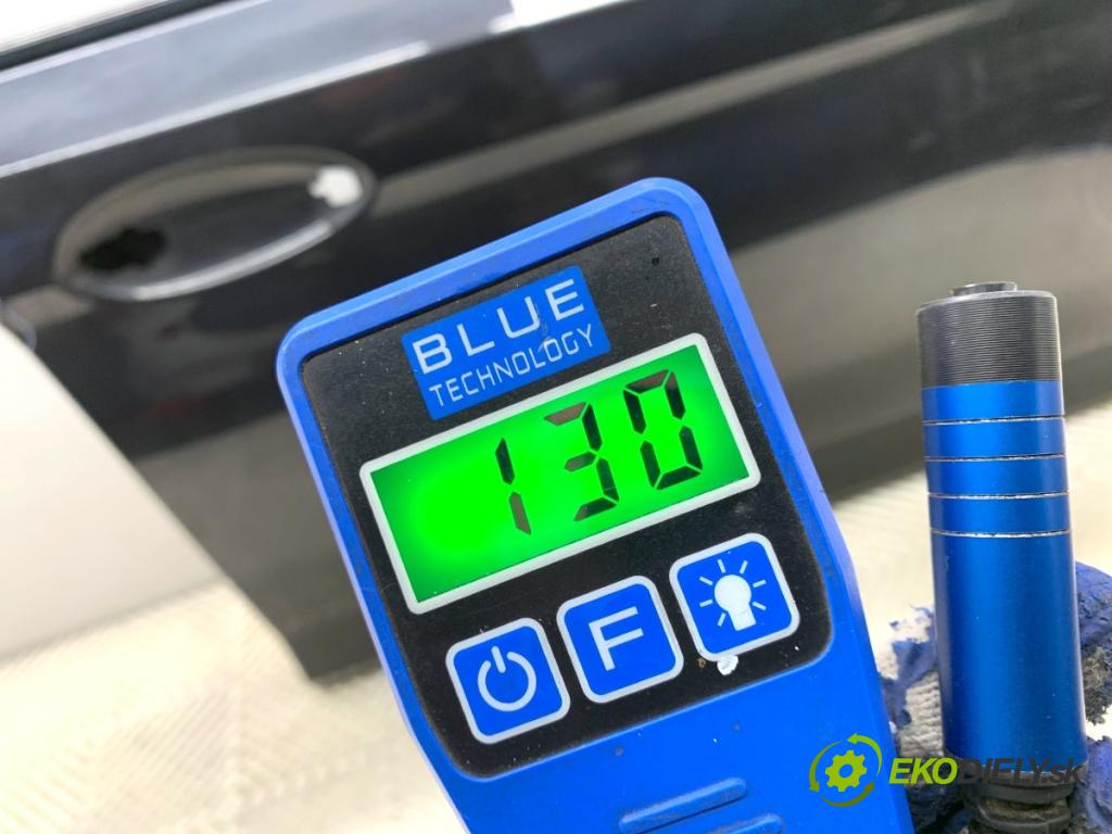 BMW G30 sedan 2022 140 kW 520 d xDrive 1995 dveře pravý přední část A90 A90